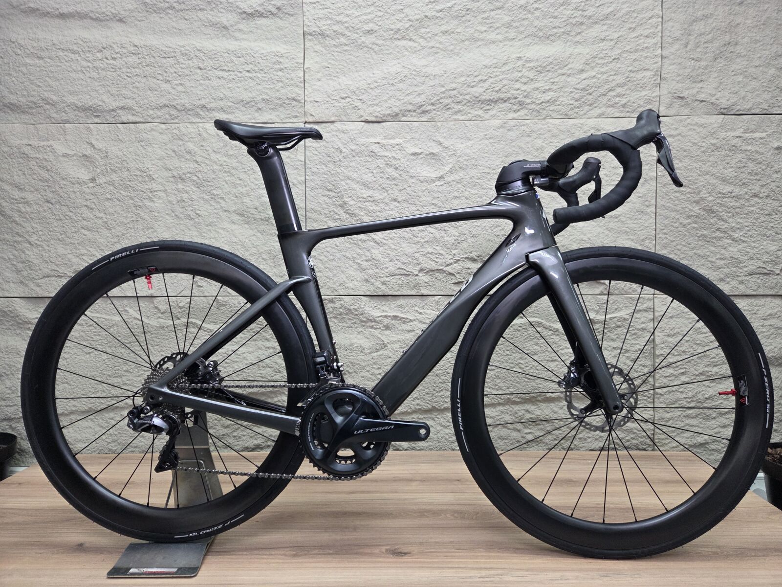 SPECIALIZED VENGE VIAS (52cm) *Carbon+Wheels-Di2* | Road Bikes