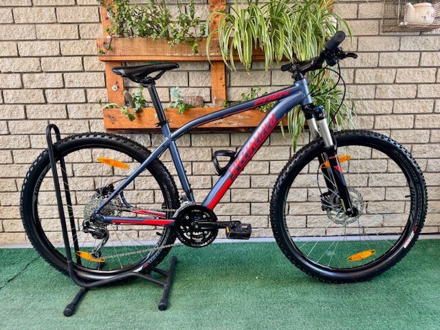 27.5 (L) SPECIALIZED PITCH - STUNNING CONDITION | Hardtail Mountain ...
