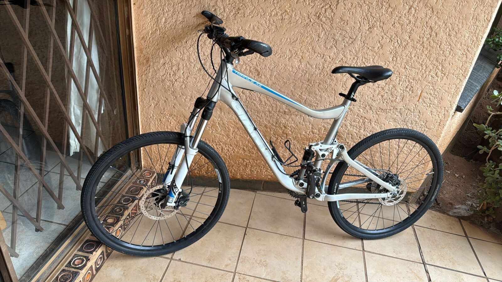 2010 Giant Trance X4 Urban-Converted Bike Dual Suspension