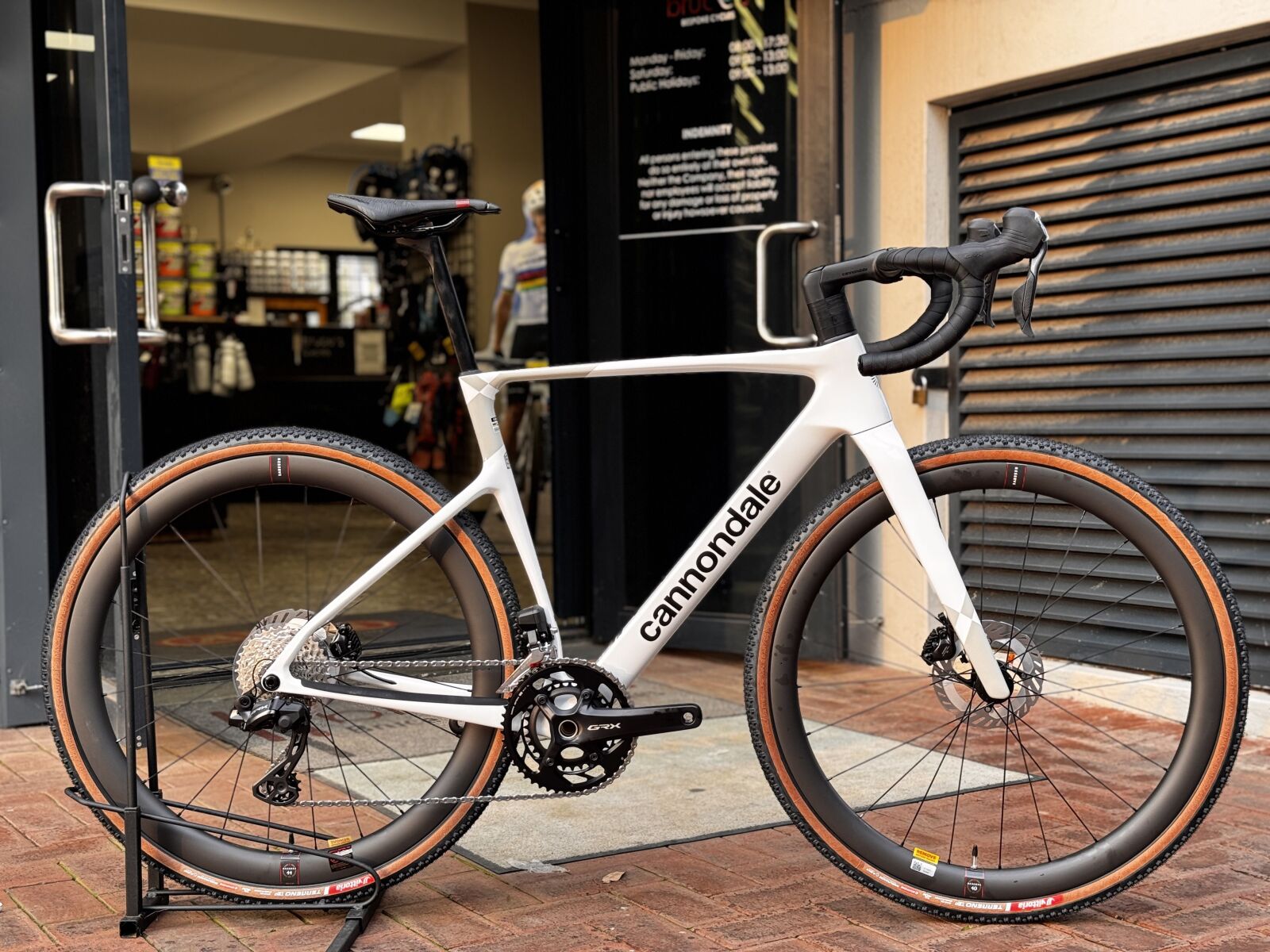 NEW* 2025 Cannondale SuperX 2 (54cm) | Gravel Bikes | Bike Hub