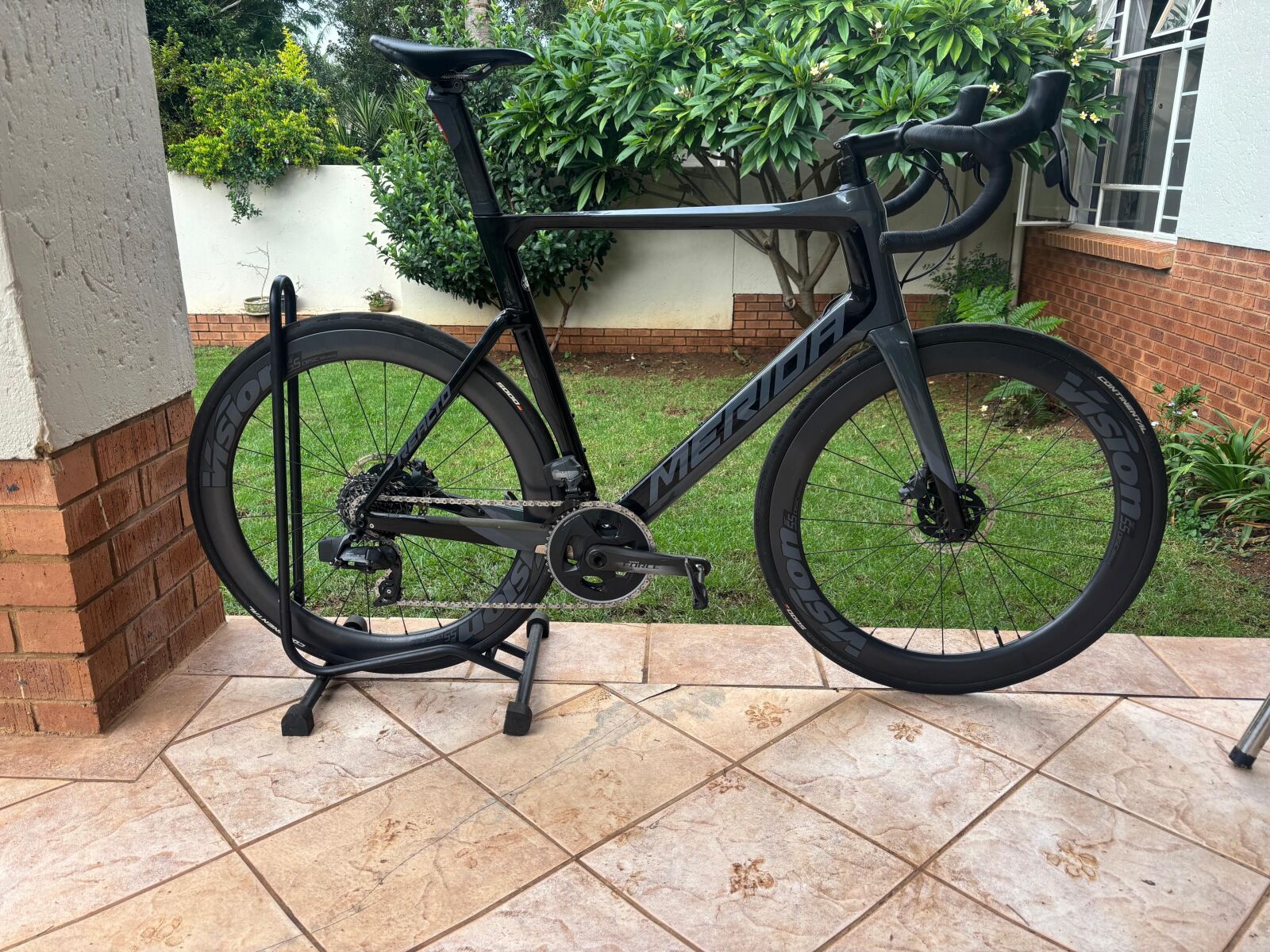 Merida Reacto Force Ed Disk Brakes SRAM AXS Road Bikes