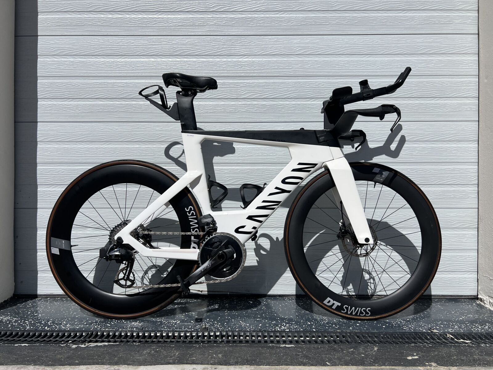 Canyon Speedmax CF SLX AXS Triathlon Time Trial Bikes Bike Hub