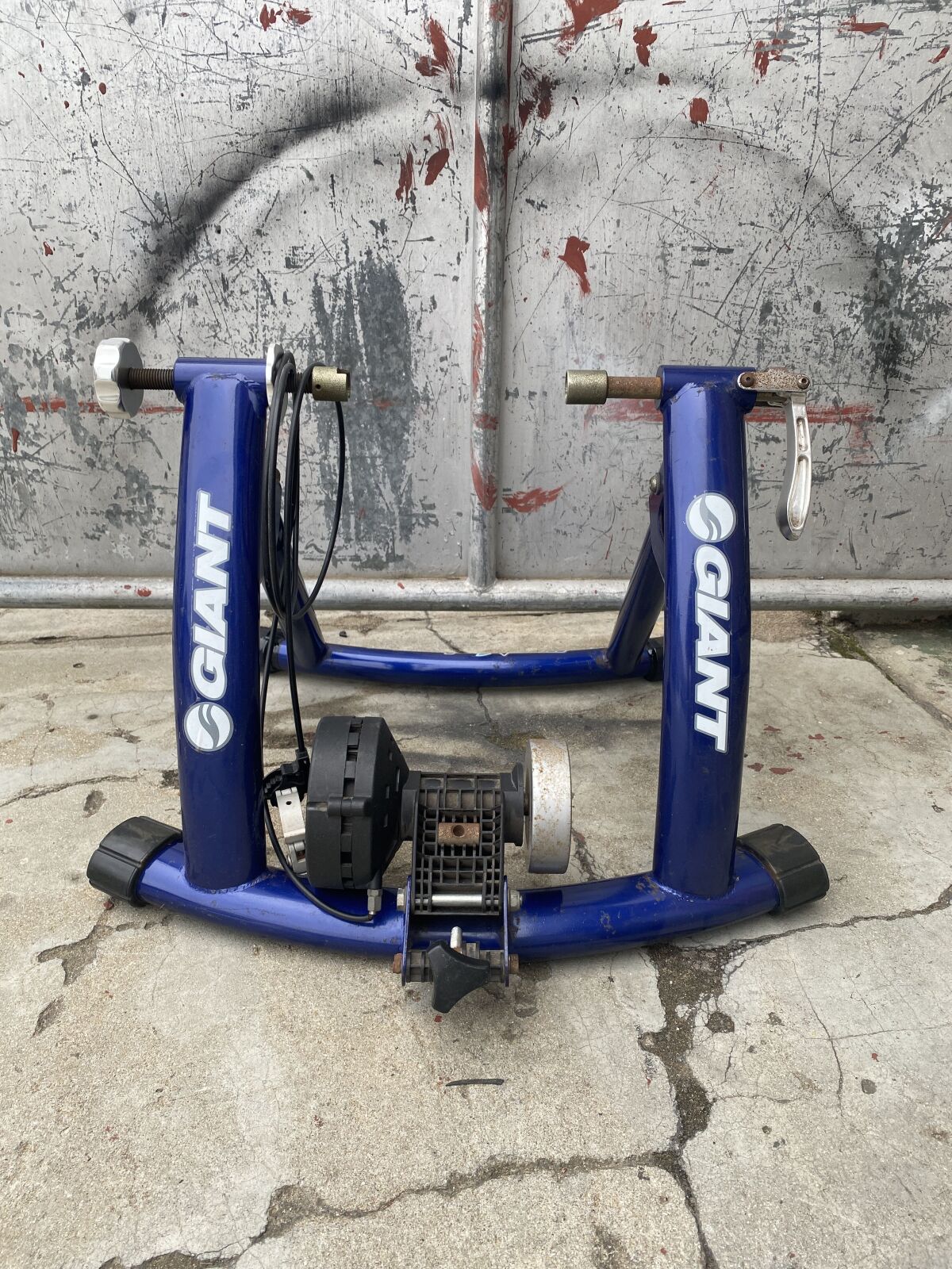 Giant Cyclotron Mag Trainer Indoor Trainers Accessories Bike Hub