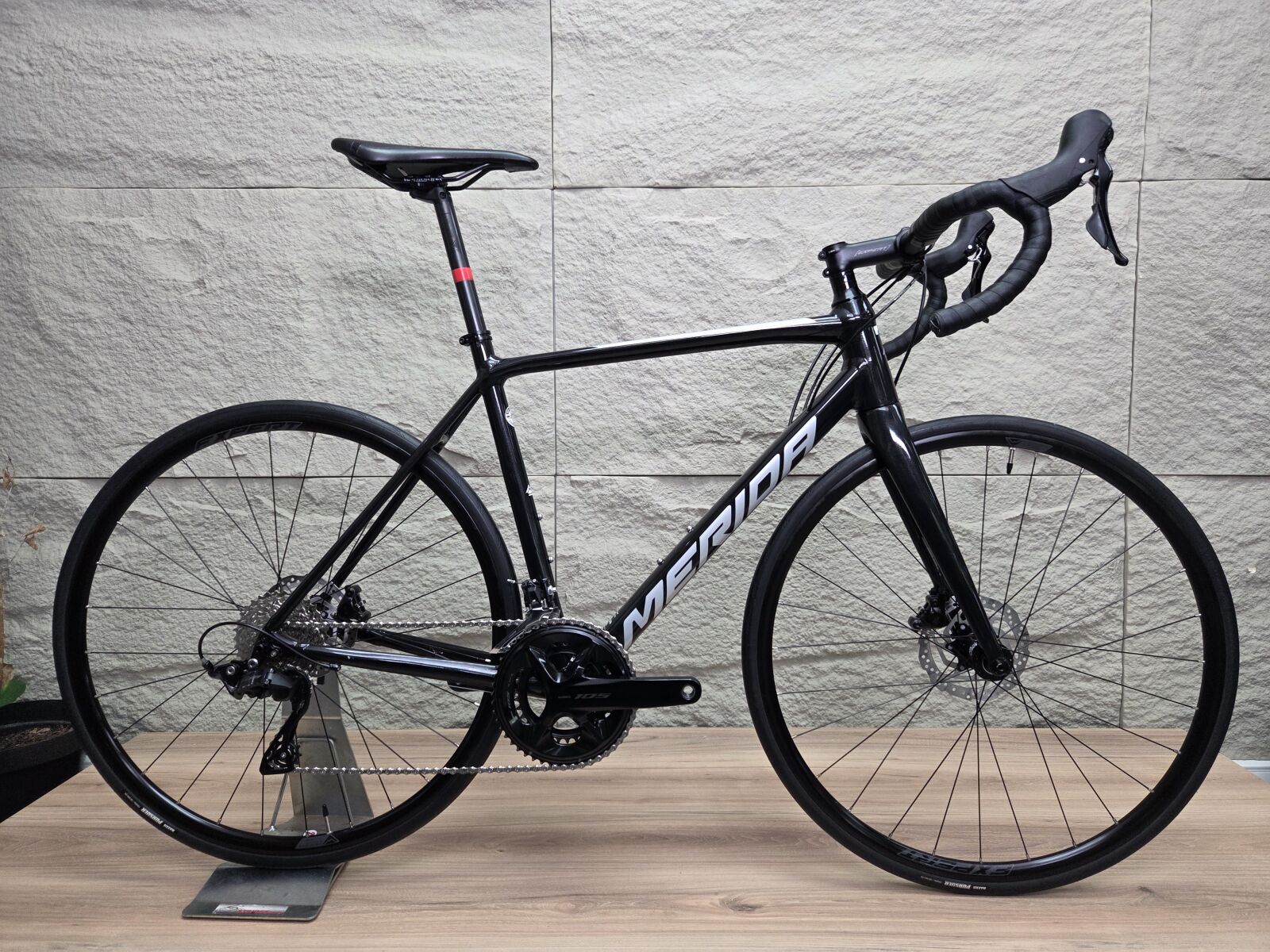 MERIDA SCULTURA 400 (S/M) **12SPD-Disc** | Road Bikes | Bike Hub