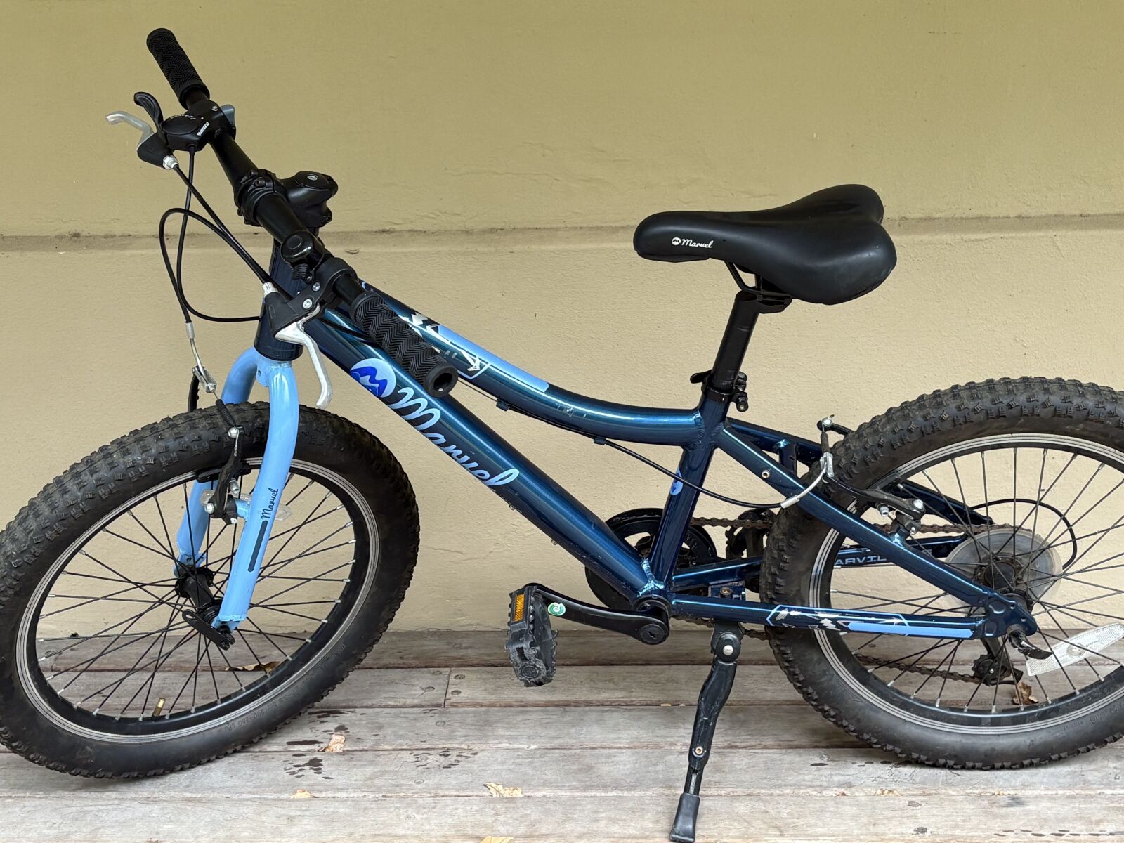 Marvel Lucca 20 inch Kids Bikes Bike Hub