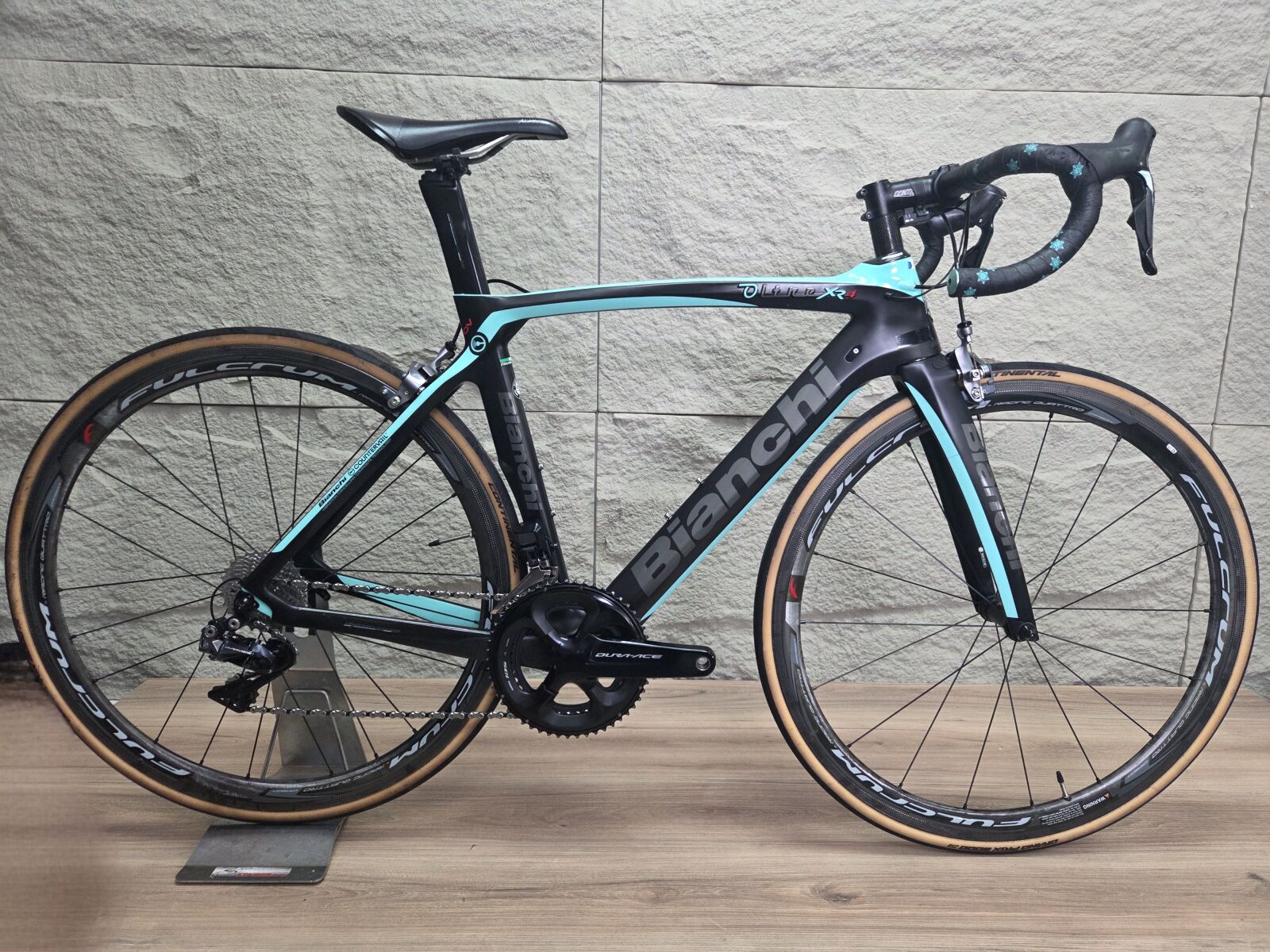 BIANCHI OLTRE XR4 (53cm) **CARBON-DI2** | Road Bikes | Bike Hub
