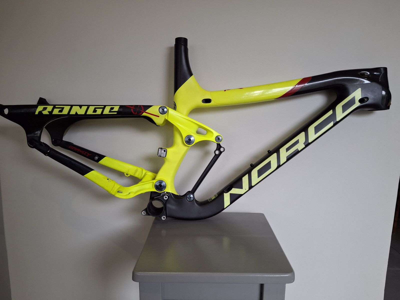 Norco Range (Carbon)(2016) Dual Suspension Mountain Bike