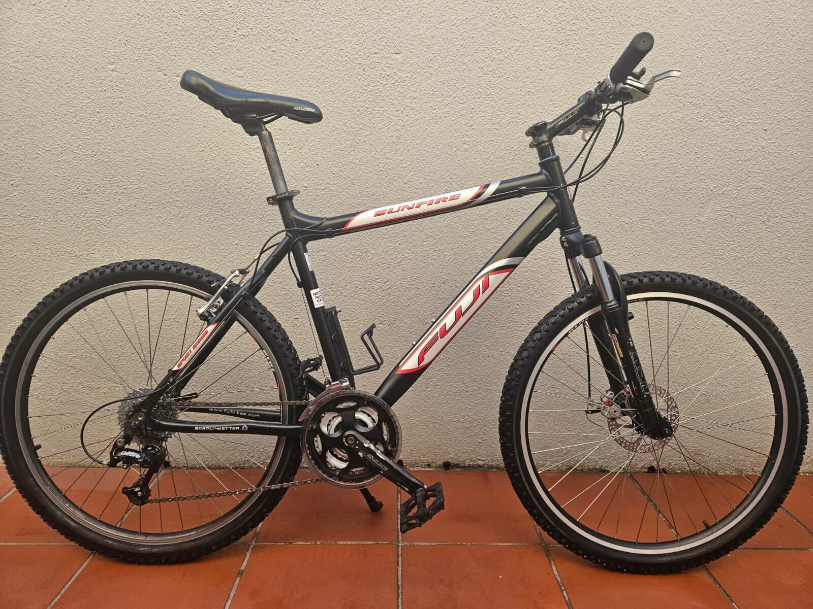 Fuji SunFire MTB Hardtail Mountain Bikes Bike Hub