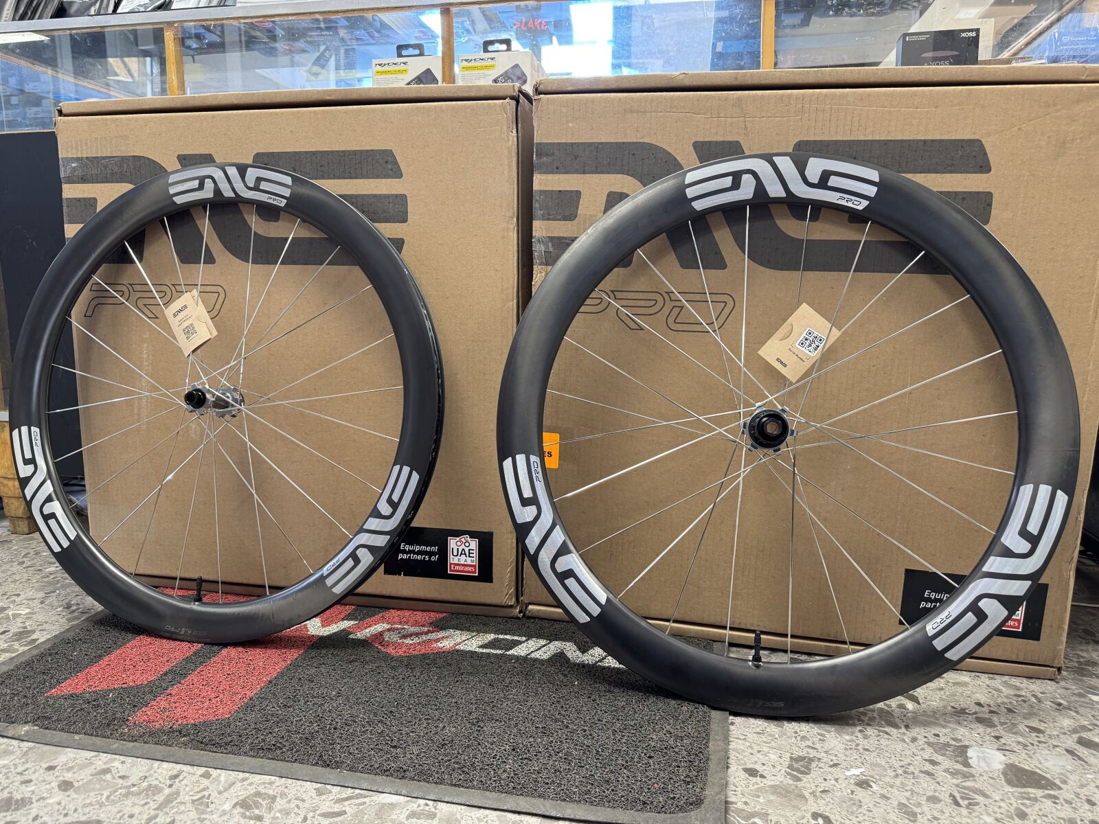 Exclusive* ENVE SES 4.5 PRO Wheelset | Road Bike Wheels | Bike Hub