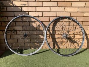 送料込み‼️COLNAGO ARTEMIS CW32CL ALU 完組ホイール 高額買取実施中!!】COLNAGO ホイール 純正 アルテミス CW32CL
