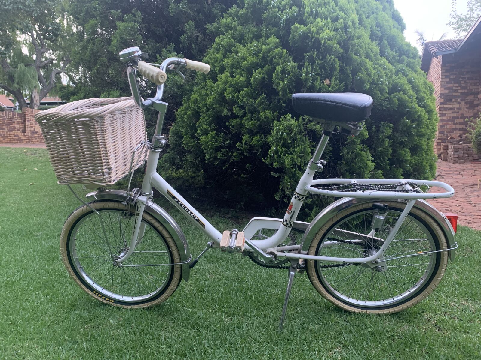 Vintage Peugeot Folding bike | Vintage Bikes | Bike Hub