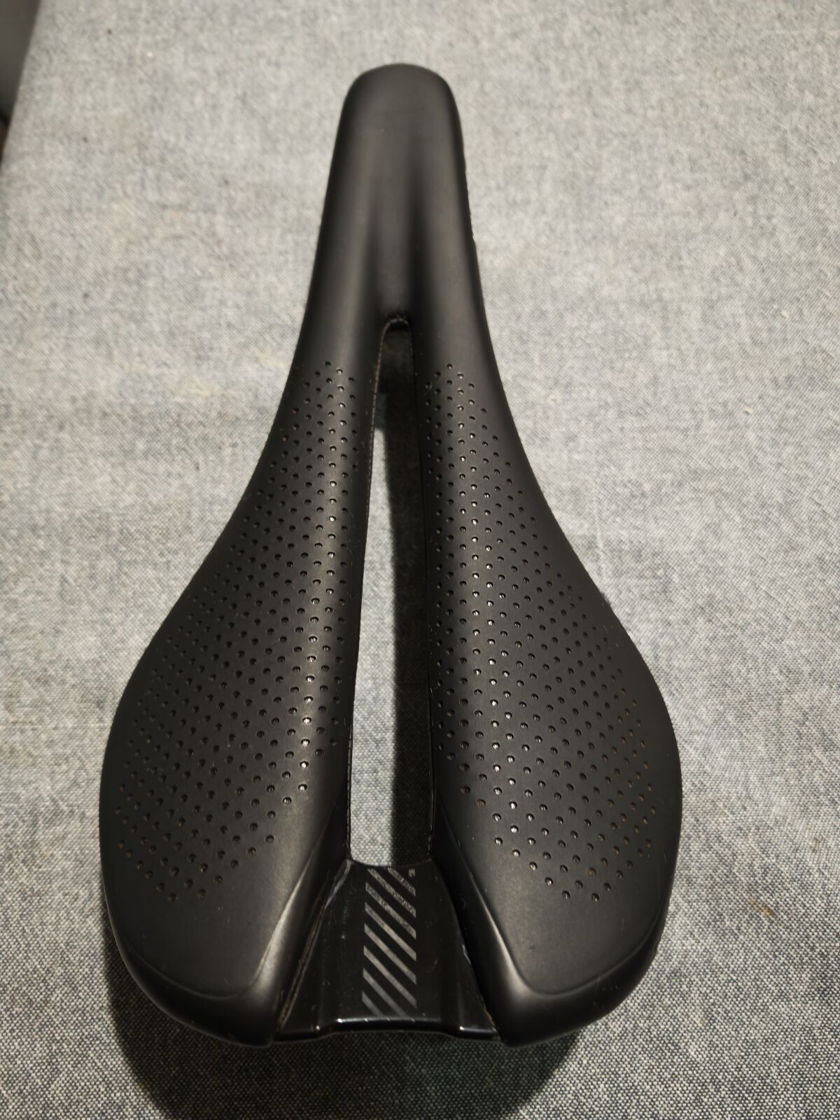 Bontrager Montrose 138 | Saddles | Bike Hub