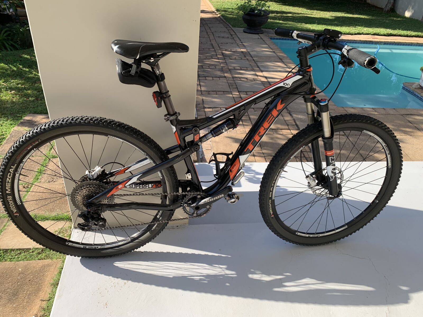 Elite 29er Trek Superfly 100 Elite 2012 Mountain Bike Trek