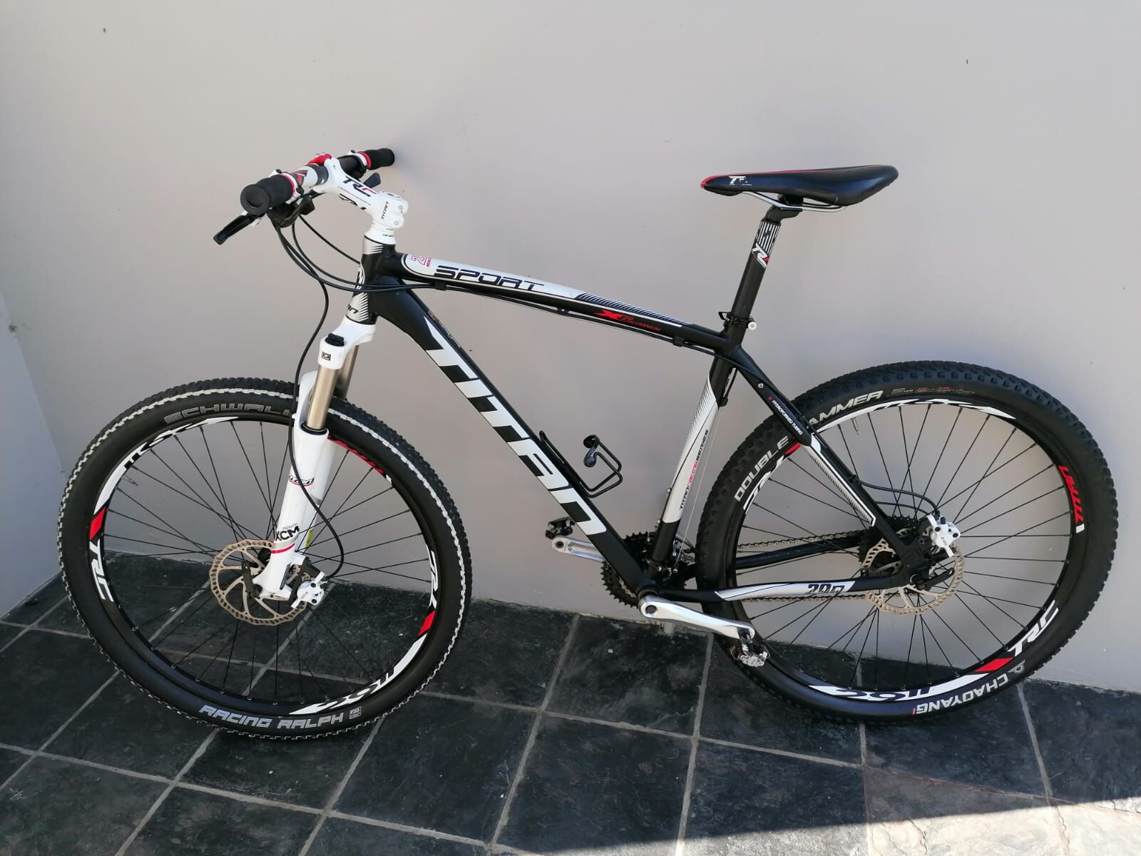 Titan Sport 29 - Large Mountain Bike | Hardtail Mountain Bikes