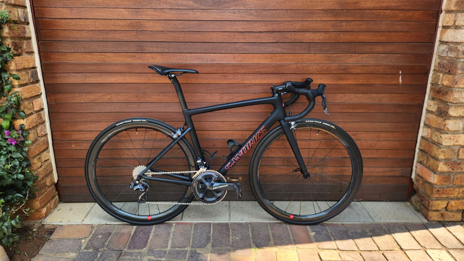 S~WORKS SL6 サイズ54 S~WORKS SL6 サイズ54 S-Works Tarmac SL6 | Road Bikes | Bike Hub