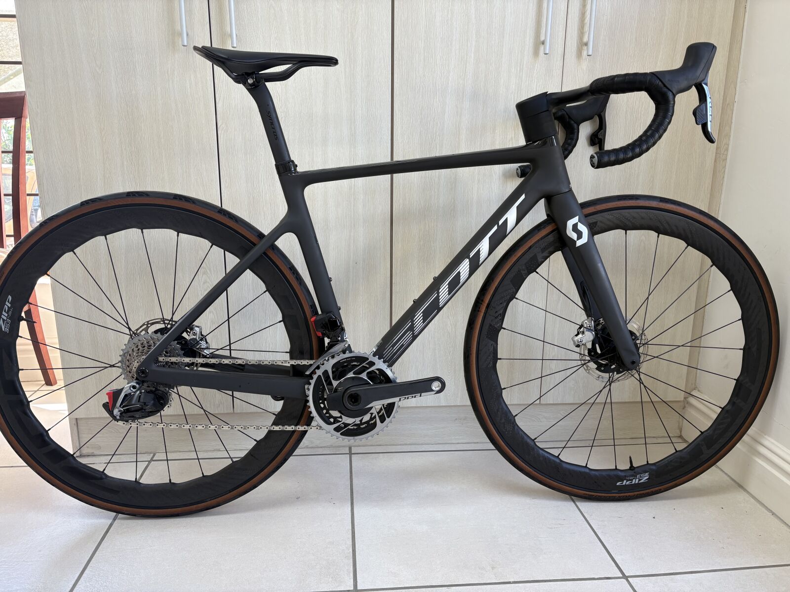 Scott Addict RC Ultimate | Road Bikes | Bike Hub