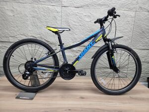 GIANT XTC JR 24 GIANT XTC JR 24