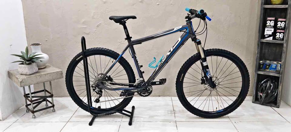 Axis A50 MTB L 27.5 | Hardtail Mountain Bikes | Bike Hub
