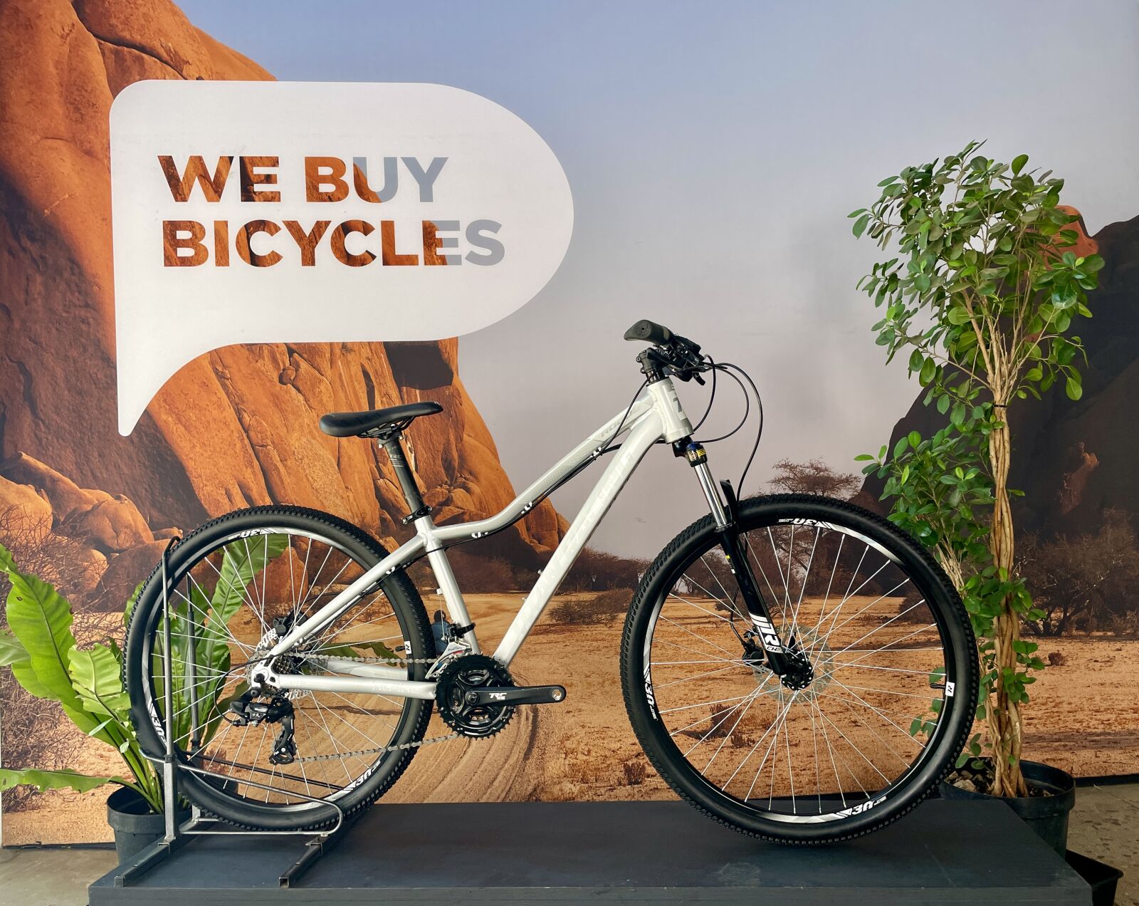 Pre-Owned Titan Racing Calypso Rogue (S) BM11161 Hardtail