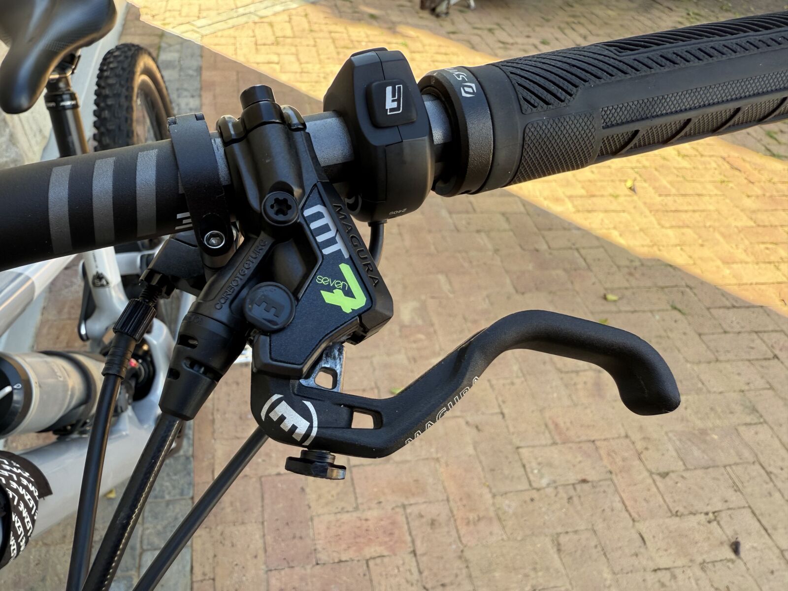 Magura MT7 Piston brakes Mountain Bike Brakes Bike Hub - Main Image