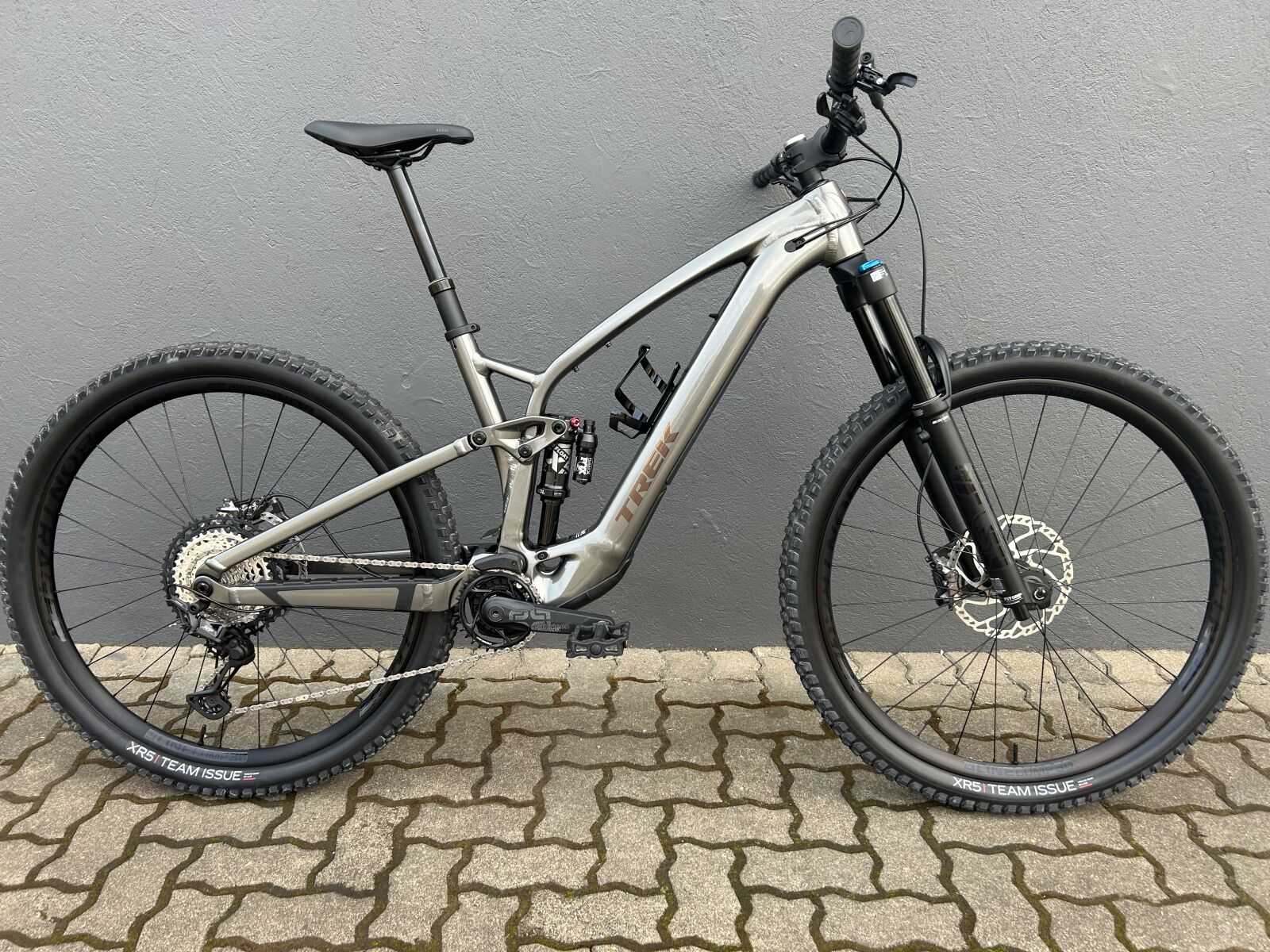 Exe Ad Trek Fuel EXe e-MTB Sale | Dual Suspension Mountain E-Bikes | Bike Hub