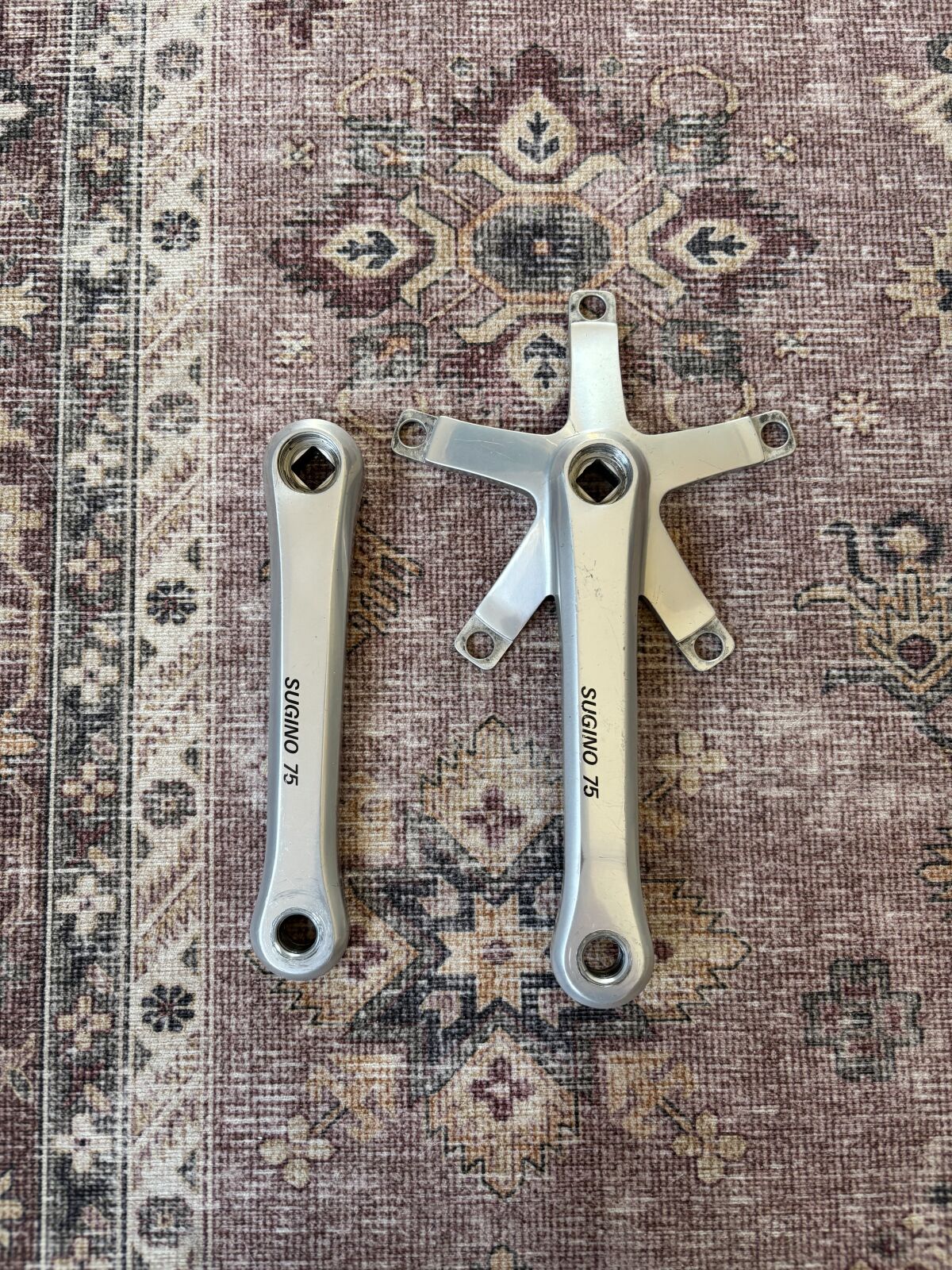 SUGINO 75 BBセット NJS 旧パッケージ品 未開封品 SUGINO 75 BBセット NJS 旧パッケージ品 未開封品 sugino 75 BB NJS