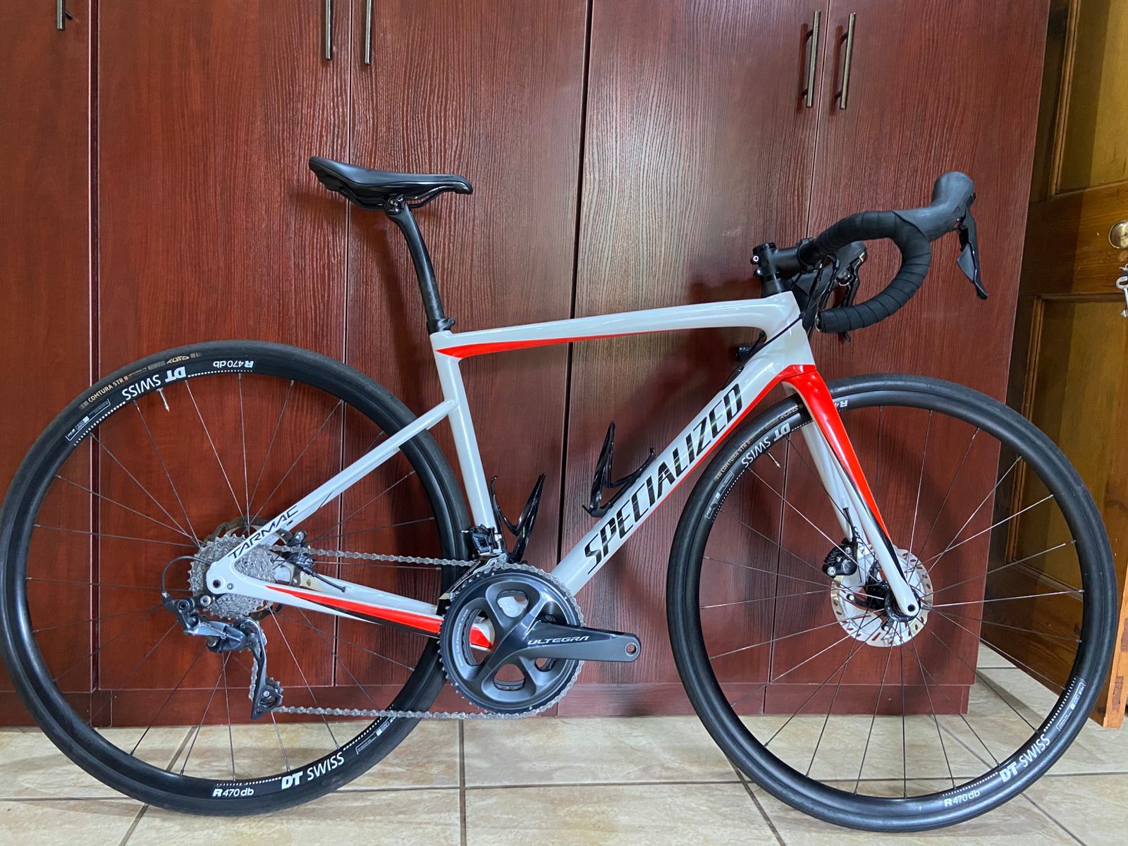 Specialized Tarmac SL6 - Disc - Size 52 | Road Bikes | Bike Hub