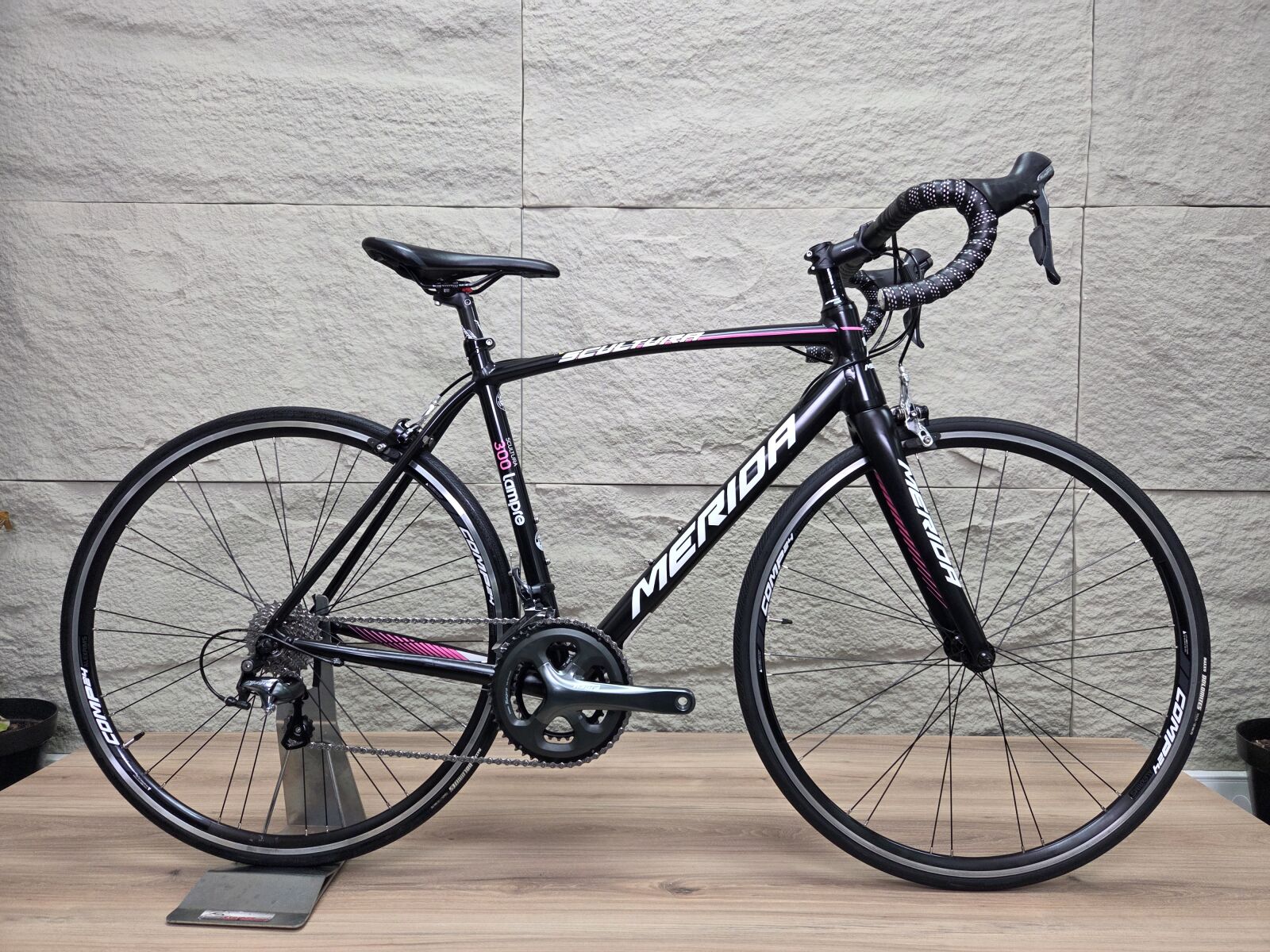 MERIDA SCULTURA 300 LEMPRE (S/M) **Shimano-10SPD** | Road Bikes