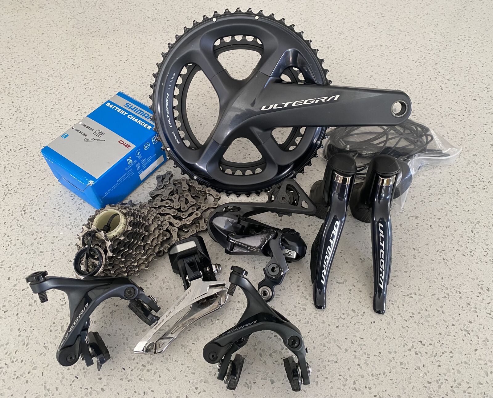 Shimano Ultegra 8050 Di2コンポーネントセット リムモデル Shimano Ultegra 8050 Di2コンポーネントセット リムモデル Shimano