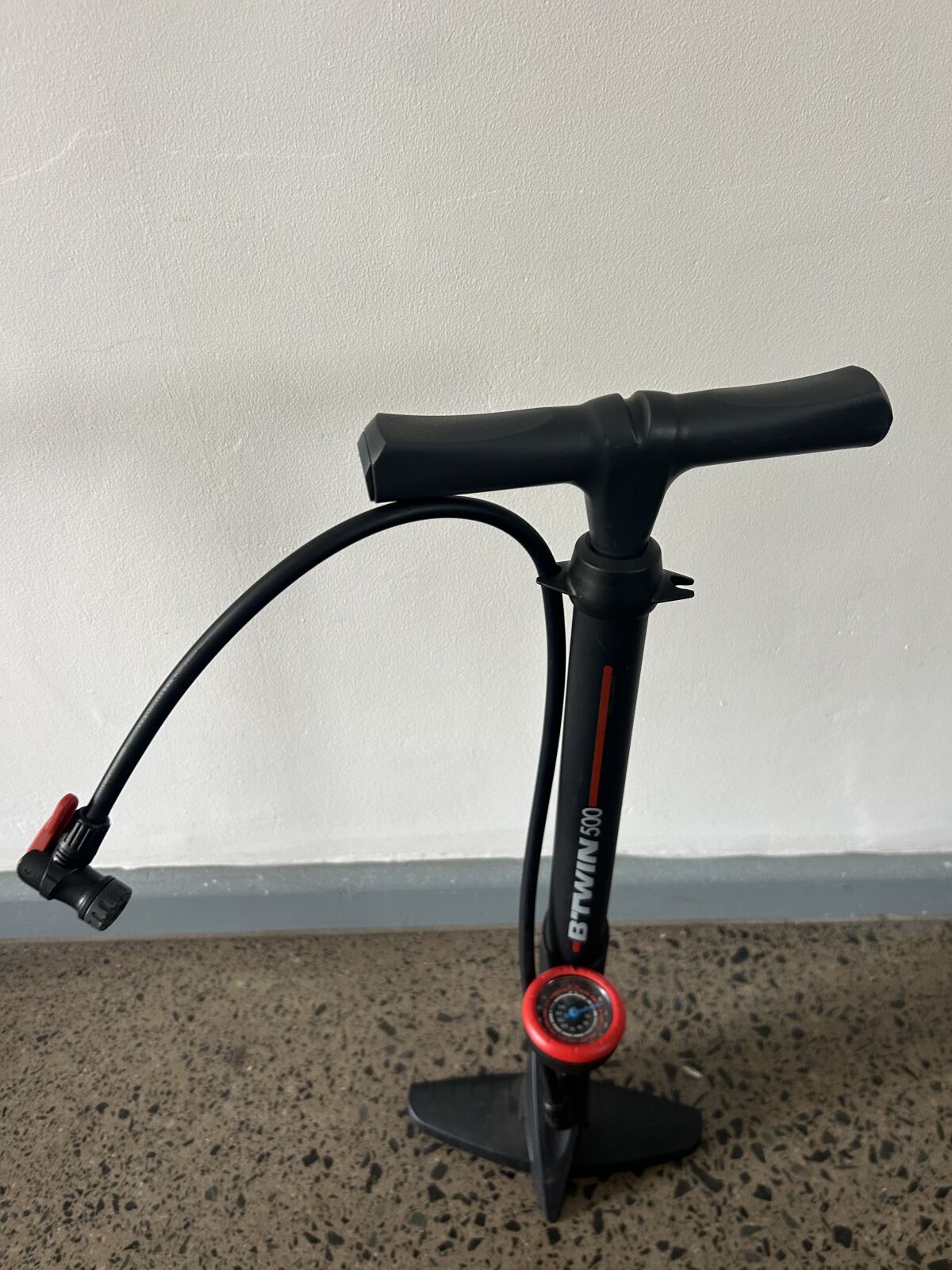 Decathlon BTWIN 500 Bike Floor pump Pumps Bike Hub