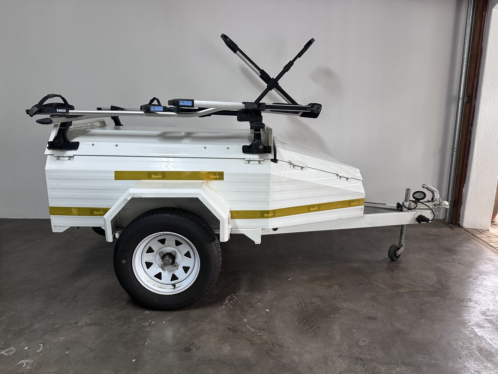 Thule roof rack bike carriers with luggage trailer Bike Racks