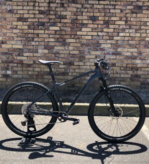 ギガウエイト　M84 Merida Big 9 XT Edition | Hardtail Mountain Bikes | Bike Hub