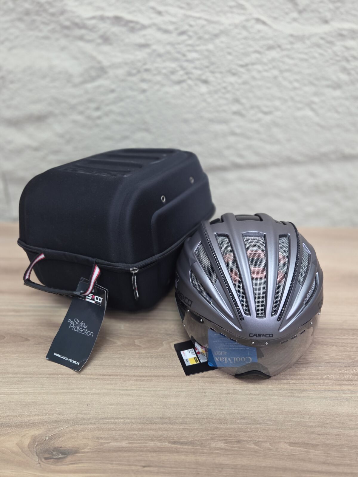 CASCO(カスコ)  SPEEDairo RS　Mサイズ SPEEDairo 2 in blackred RS Design - a bicycle helmet for racing