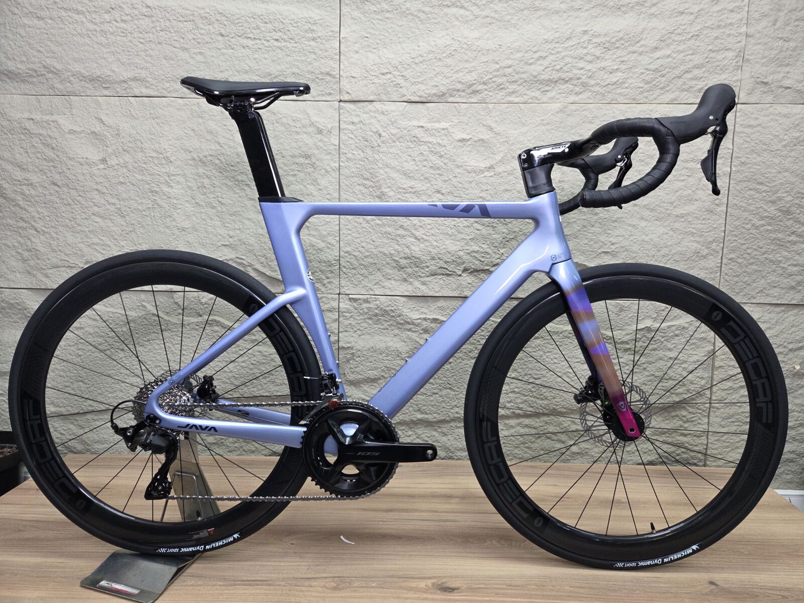 JAVA FAUCO TOP (L) **2025-Carbon+Wheels-12SPD** | Road Bikes | Bike Hub