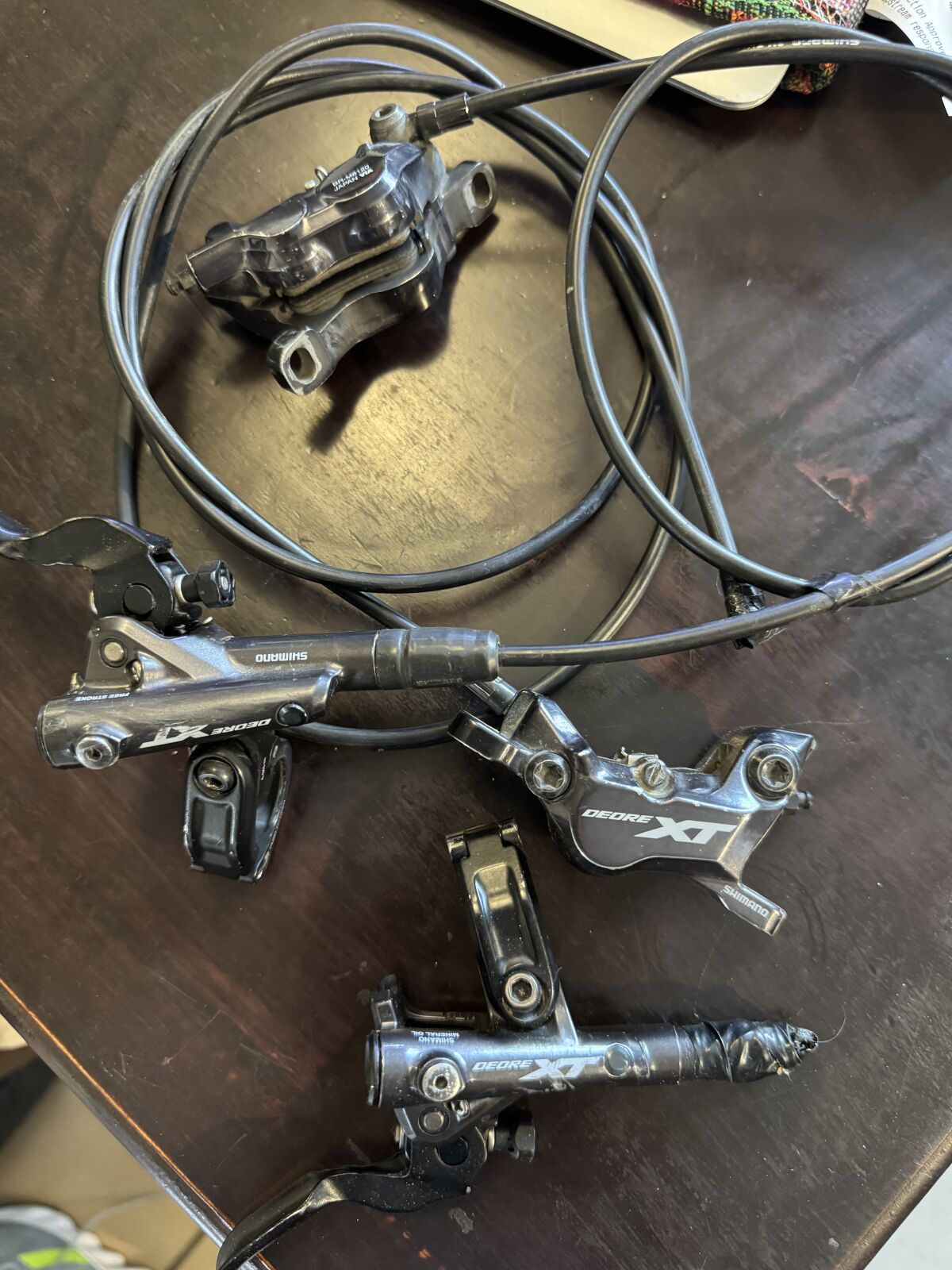 Shimano XT M8120 4 Piston Brakeset | Mountain Bike Brakes | Bike Hub