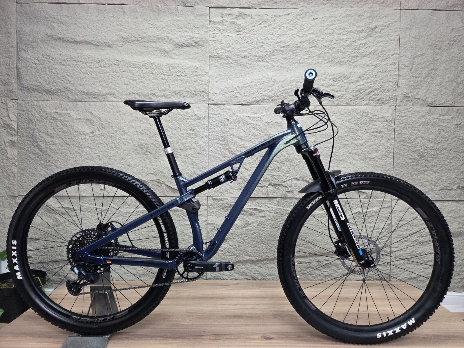 SILVERBACK STRATOS SE (S) **GX-12SPD-DROPPER** | Dual Suspension