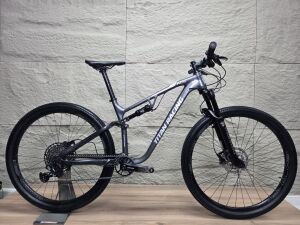 Merida 96 9.800 (M) **FOX-FORK+SHOCK** | Dual Suspension Mountain