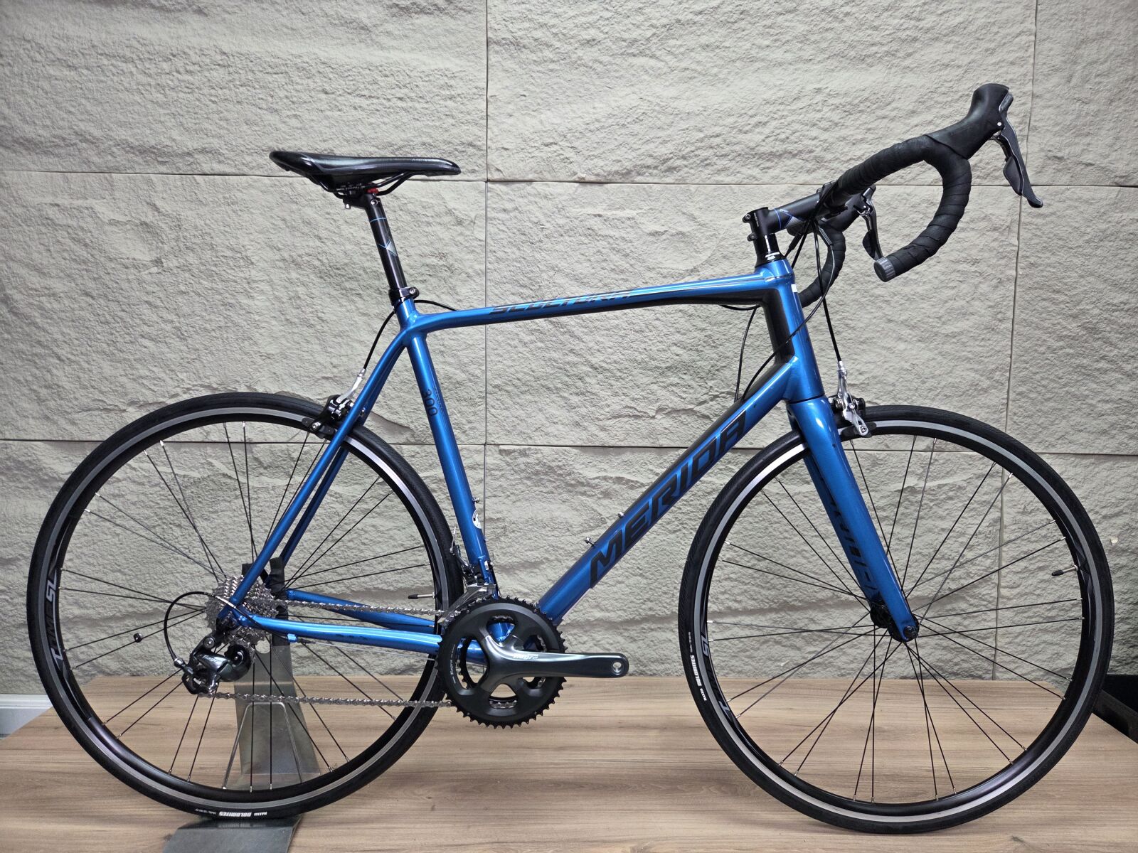 Merida Scultura 300 (XL) **10SPD-SHIMANO** | Road Bikes | Bike Hub