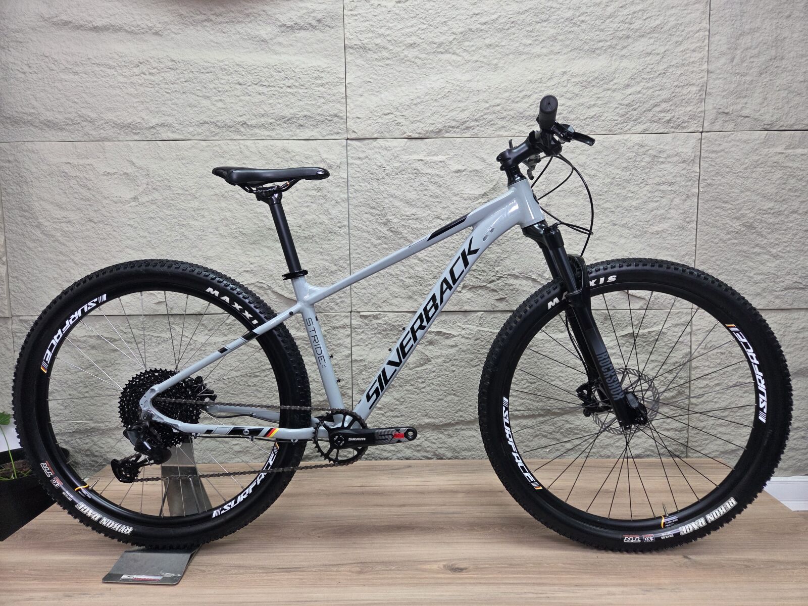 Silverback Stride SX (M) **2022-12SPD-ROCKSHOX** | Hardtail