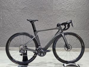 SPECIALIZED VENGE VIAS (52cm) *Carbon+Wheels-Di2* | Road Bikes