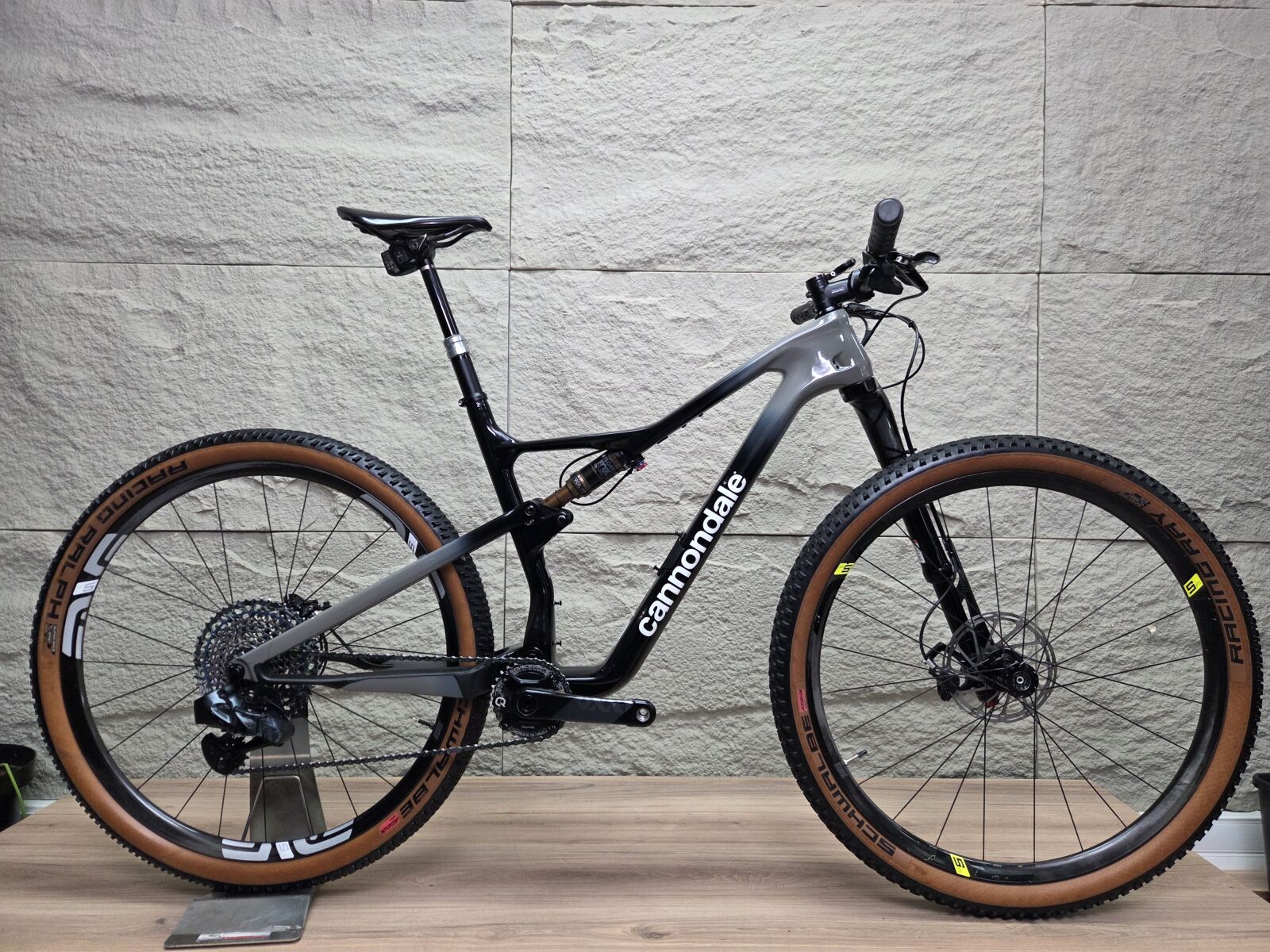 値下9月末迄cannondale scalpel　Sサイズ　ホイール変更 Cannondale Scalpel (L) *2022-CARBON+WHEELS-12S-AXS | Dual