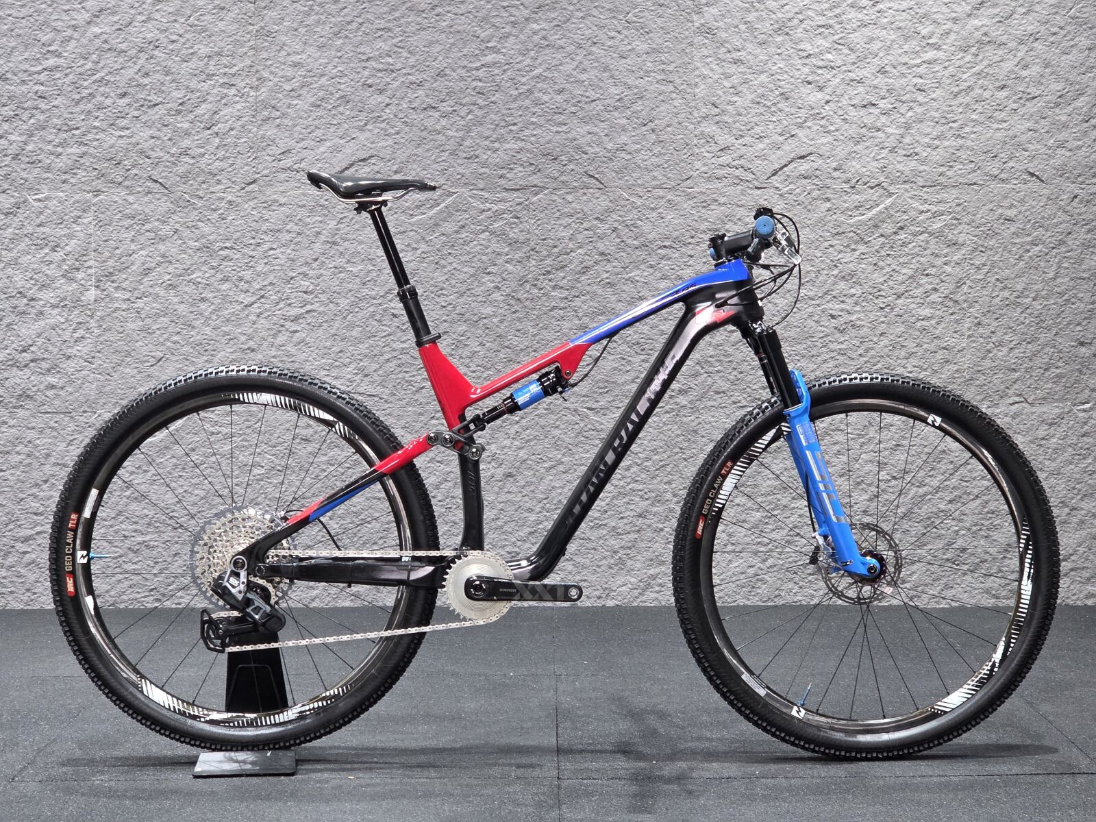 キボン TITAN CYPHER RS Team (L) **CARBON+WHEELS-GX-AXS** | Dual