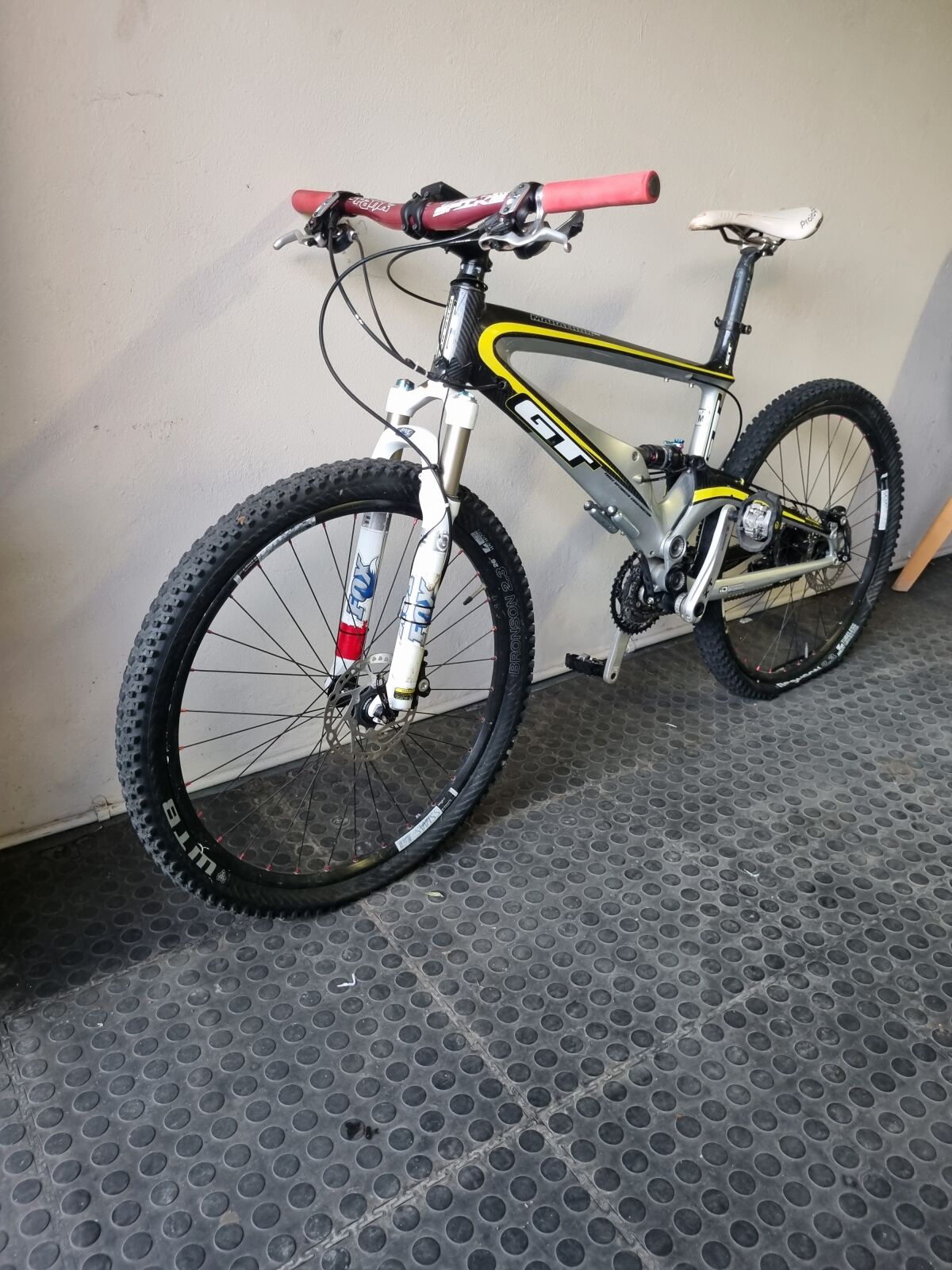GT pro Mountain bike Marathon 2007フレームのみ GT Marathon Pro Carbon 26-inch - MEDIUM | Dual Suspension Mountain