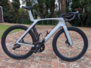 Trek Madone SLR 7 Gen 7 | Road Bikes | Bike Hub