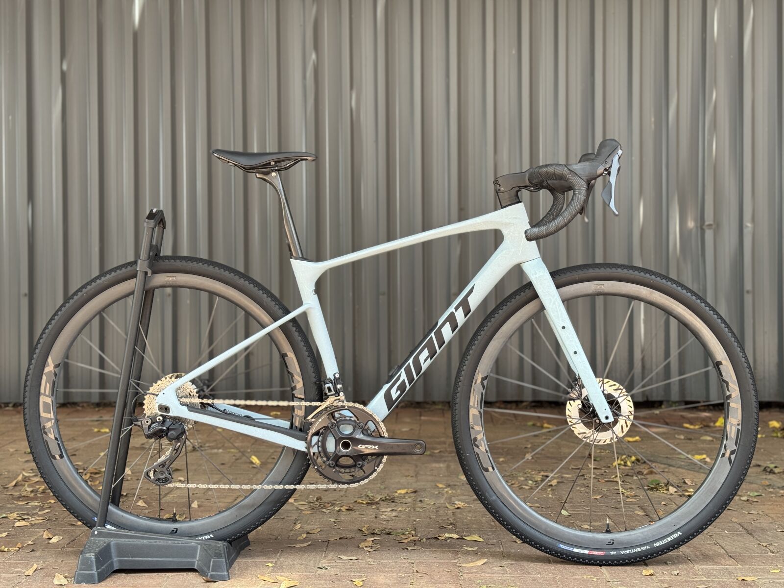 2025 Giant Revolt Advanced Pro custom (small) | Gravel Bikes