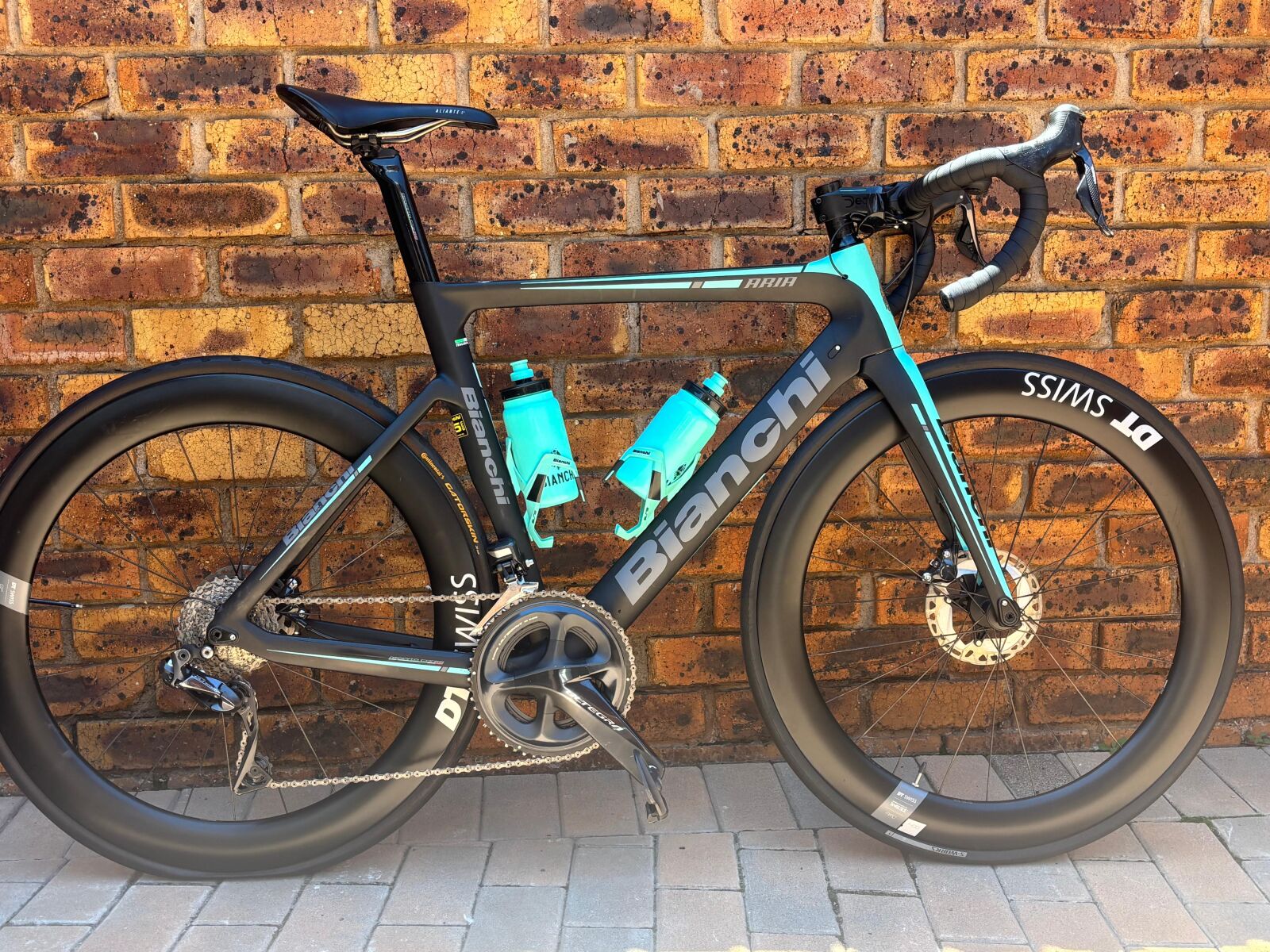 Bianchi Aria Disc | Ultegra Di2 | DT Swiss 62 | Road Bikes | Bike Hub
