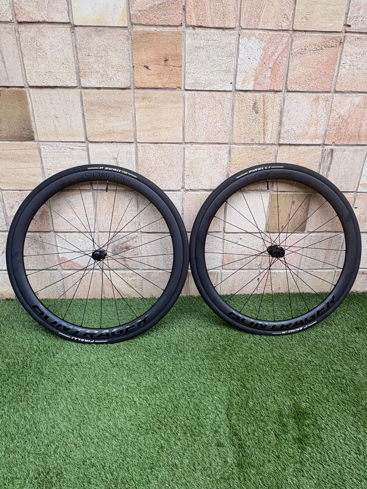 Bontrager Aeolus Pro 37 | Road Bike Wheels | Bike Hub