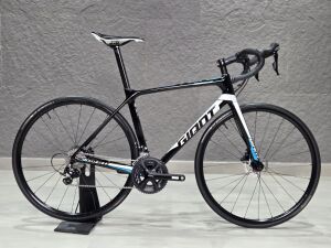 GIANT TCR ADVANCED 2 (M) SOLD** | Road Bikes | Bike Hub