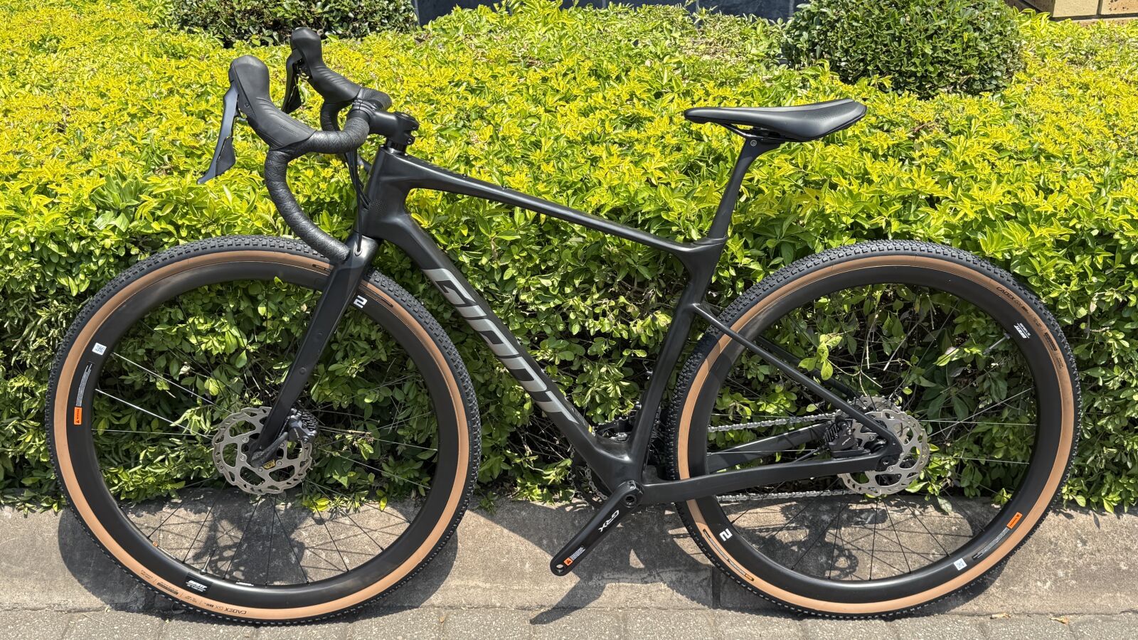 Giant Revolt Adv 0 2024 | Gravel Bikes | Bike Hub