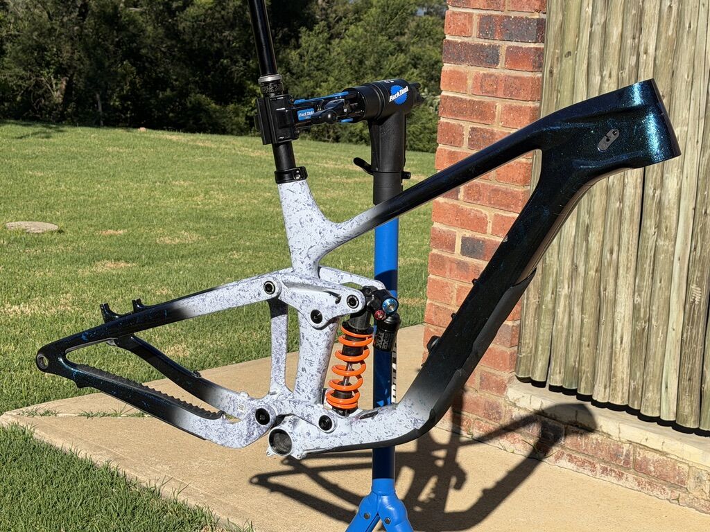 Giant Reign Advanced Pro Frameset | Dual Suspension Mountain Bike
